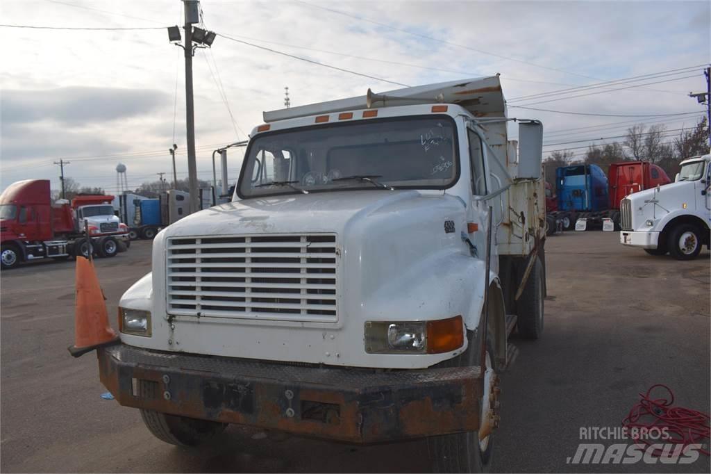 International 4700 Sklápače