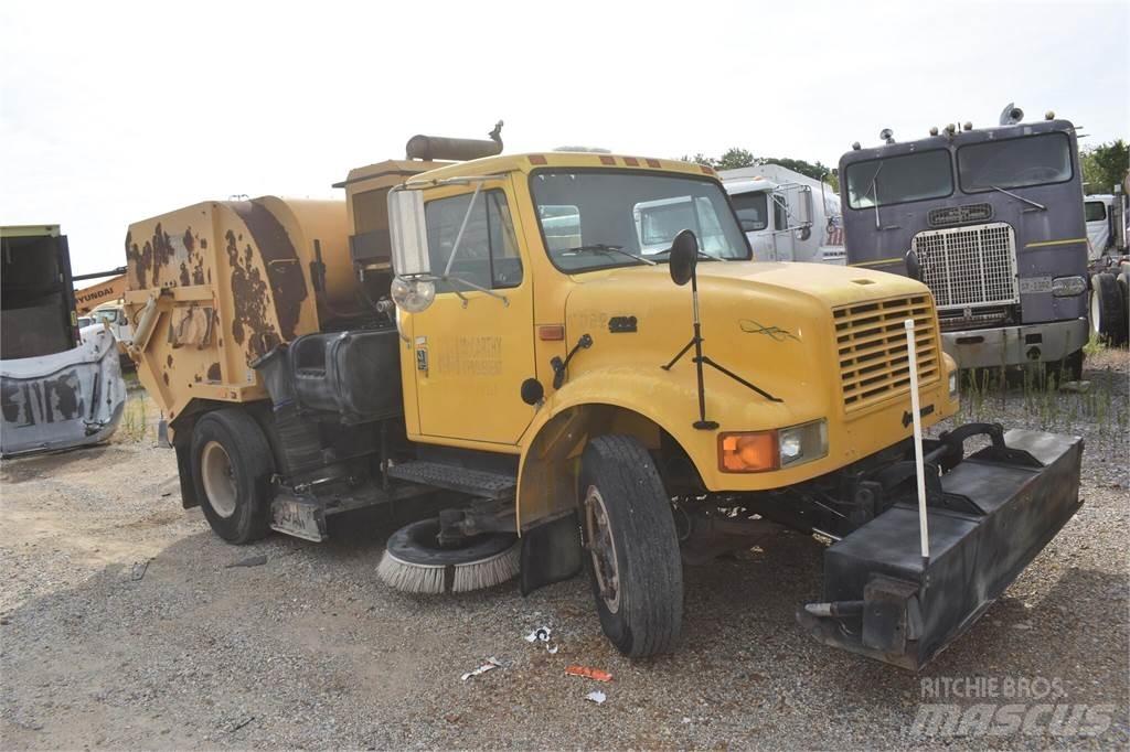 International 4700 Zametacie vozidlá