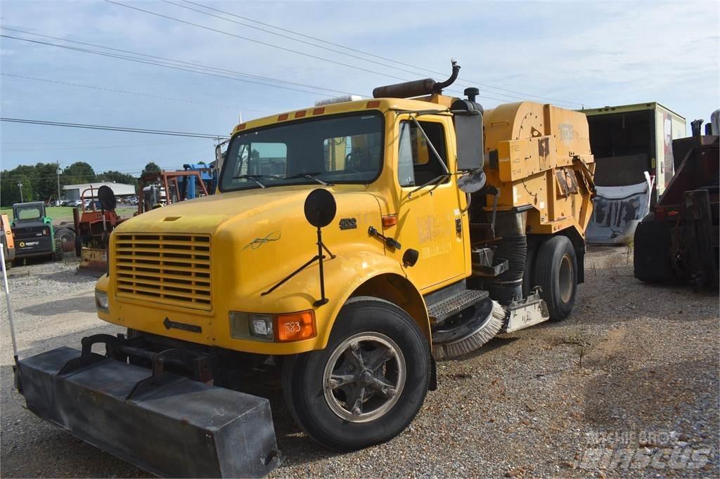 International 4700 Zametacie vozidlá
