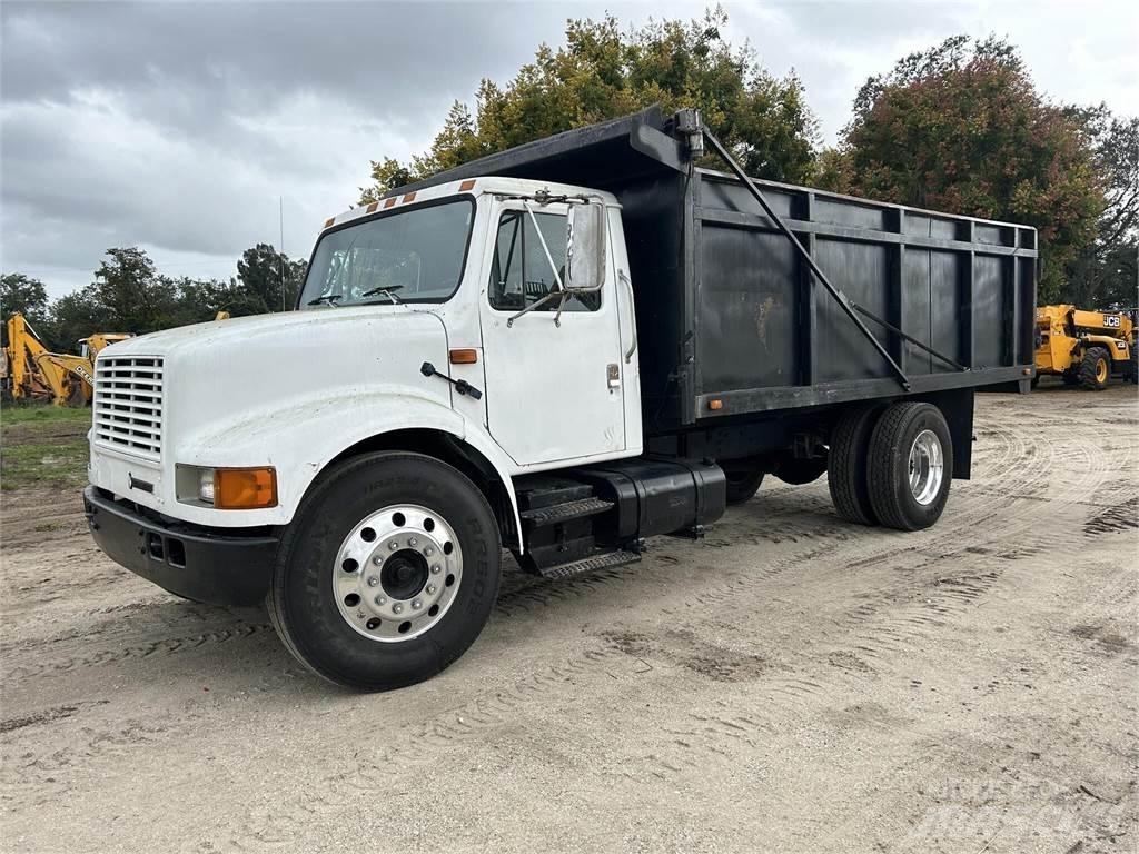 International 4700 Sklápače