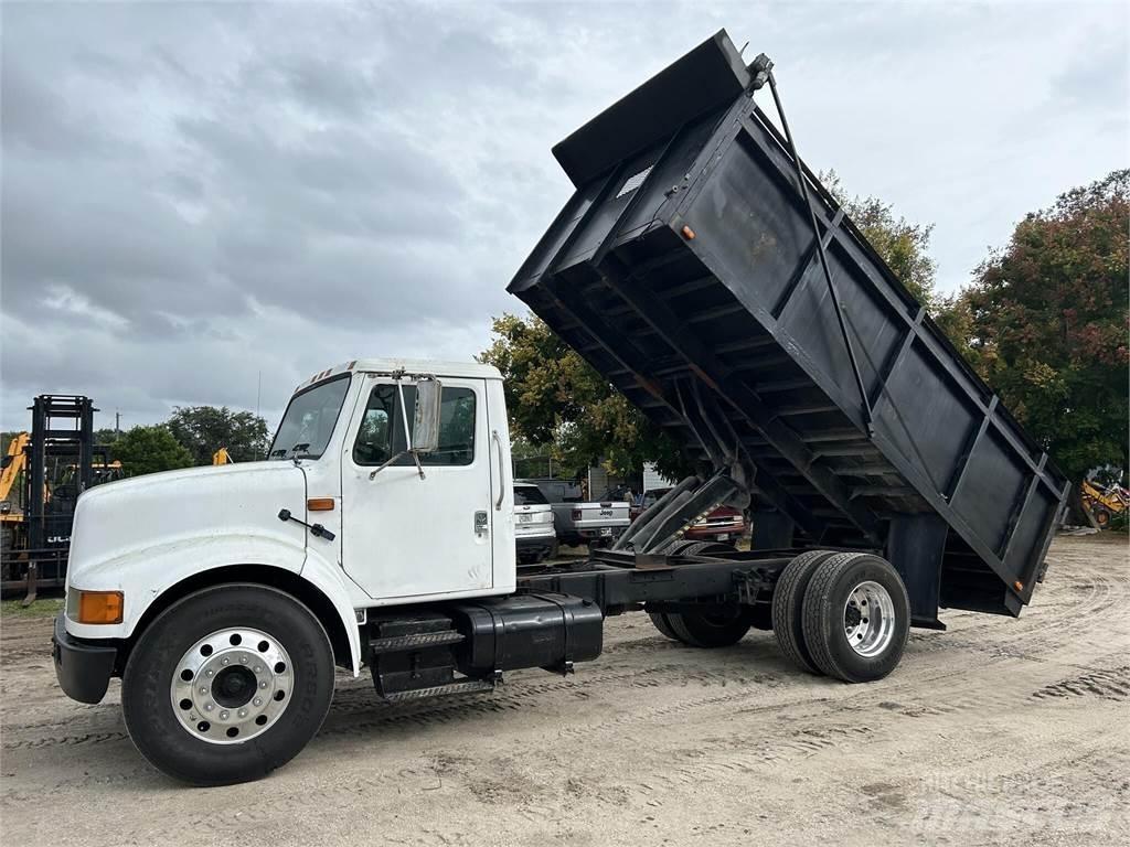 International 4700 Sklápače