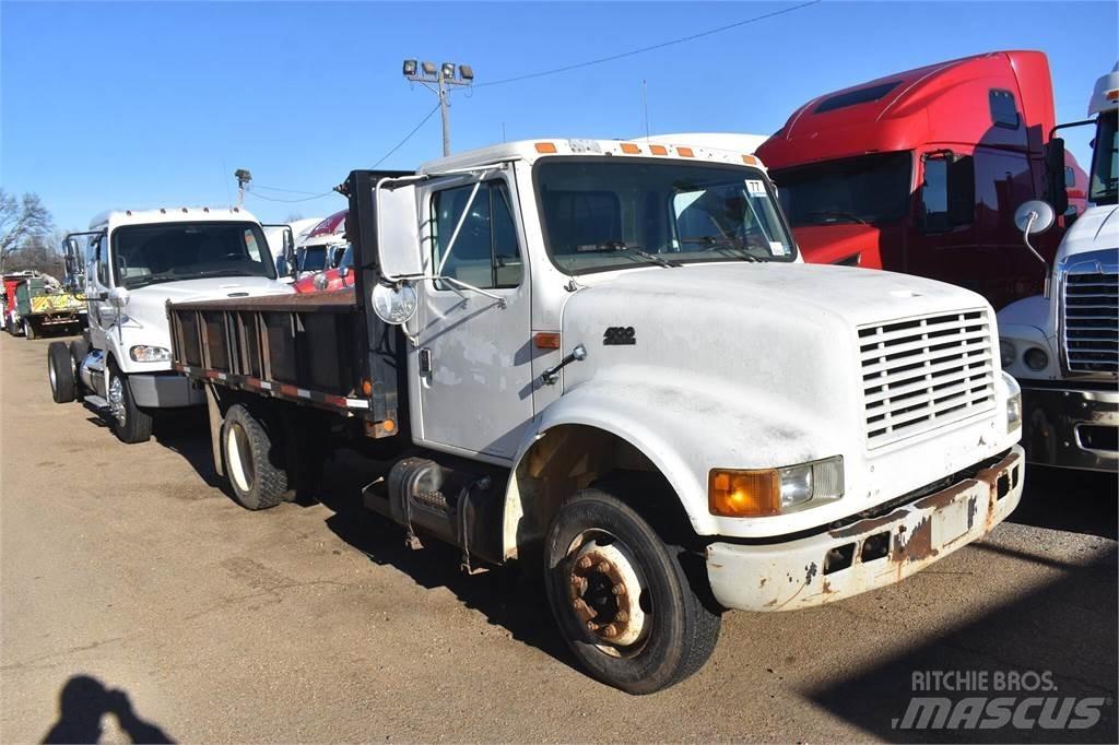 International 4700 Sklápače