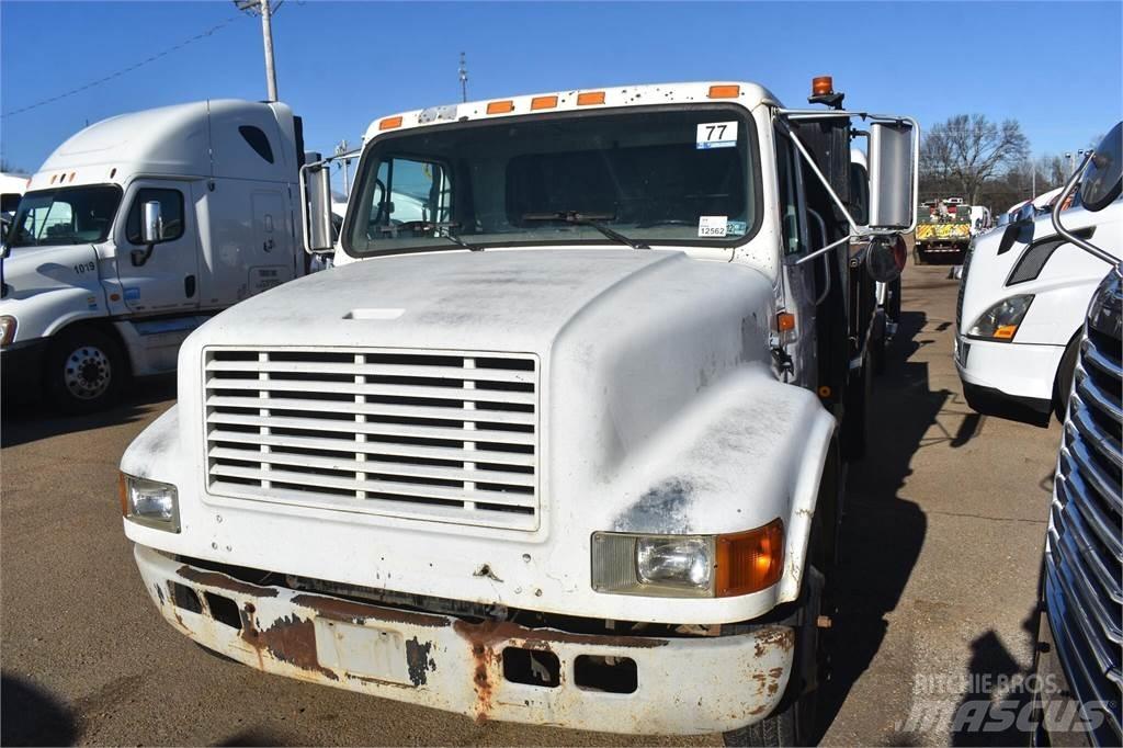 International 4700 Sklápače