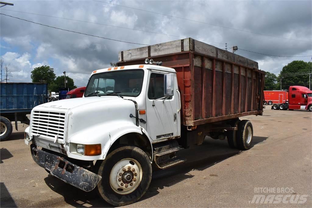 International 4900 Sklápače