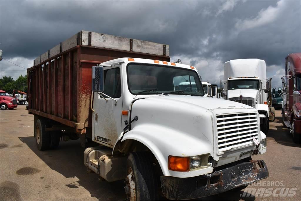 International 4900 Sklápače
