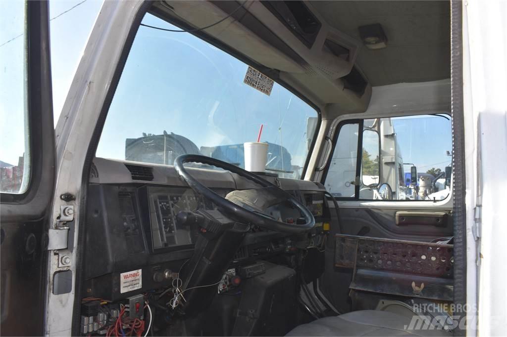 International 4900 Autožeriavy, hydraulické ruky