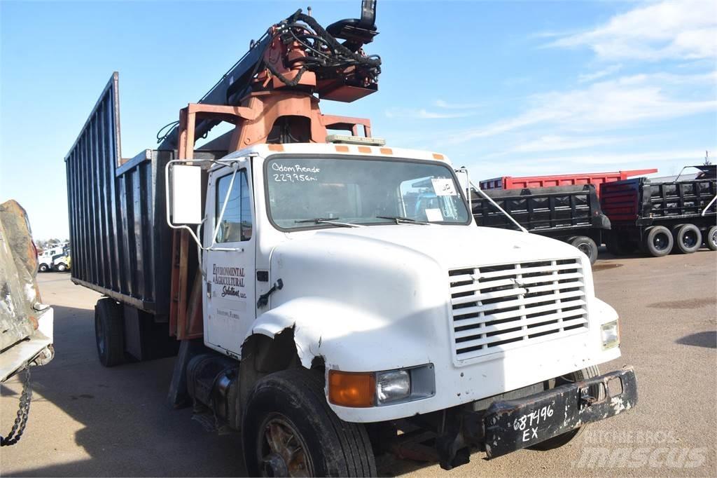 International 4900 Autožeriavy, hydraulické ruky