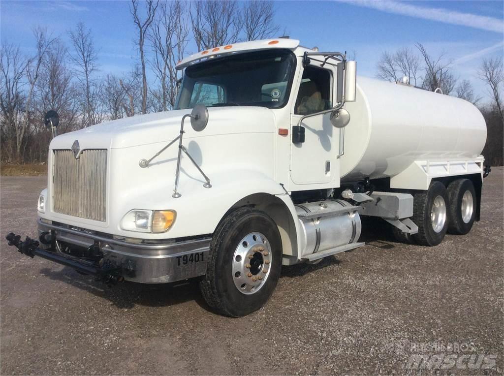 International 9400 Cisterny na vodu