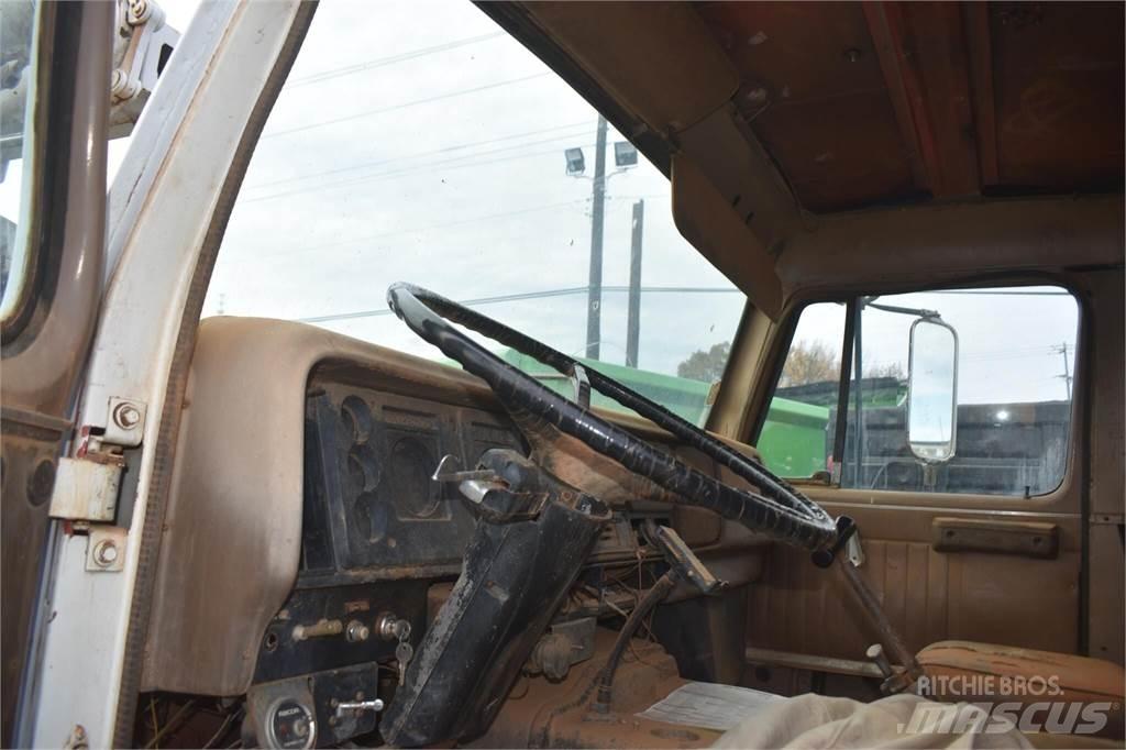 International S2300 Cisternové nákladné vozidlá