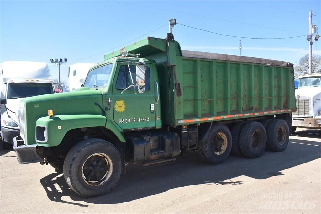 International S2600 Sklápače