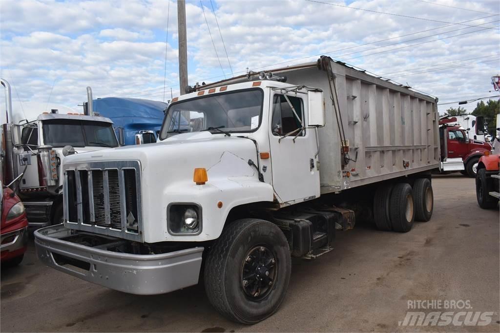 International S2600 Sklápače