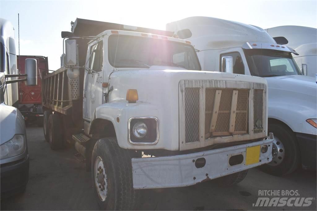 International S2600 Sklápače