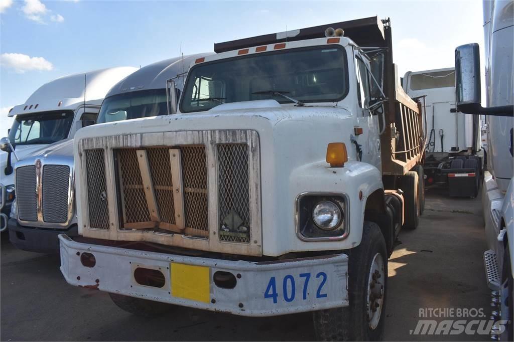 International S2600 Sklápače
