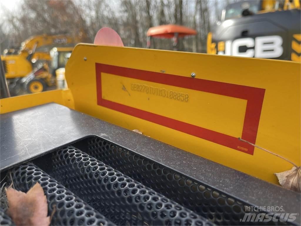 JCB 270T Šmykom riadené nakladače