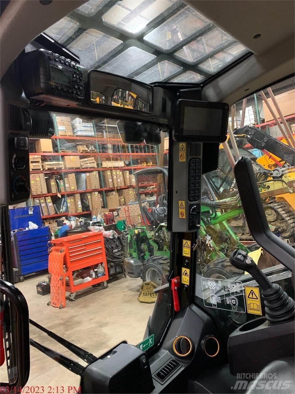 JCB 2TS-7T Šmykom riadené nakladače