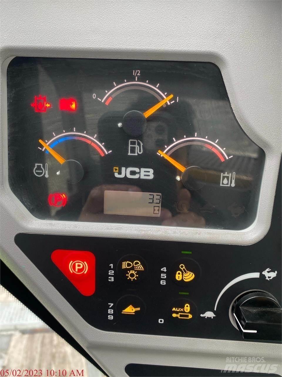 JCB 300 Šmykom riadené nakladače