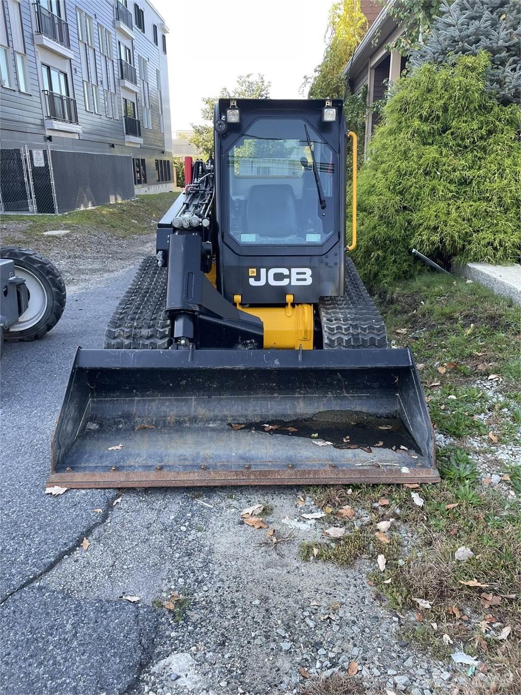JCB 3TS-8T Šmykom riadené nakladače