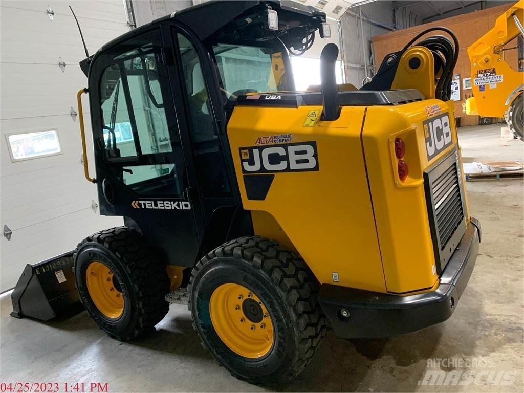 JCB 3TS-8W Šmykom riadené nakladače