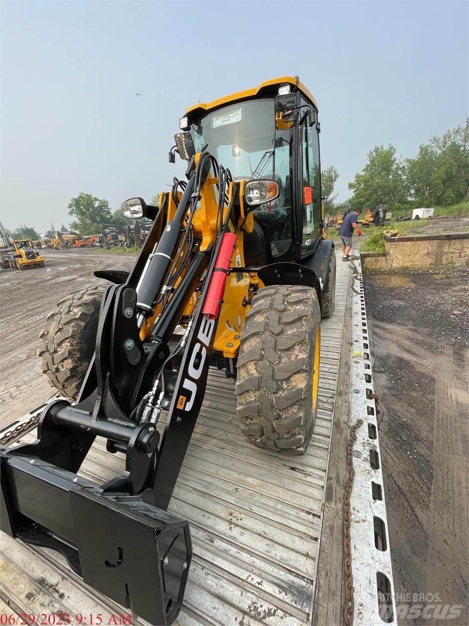 JCB 407 Kolesové nakladače