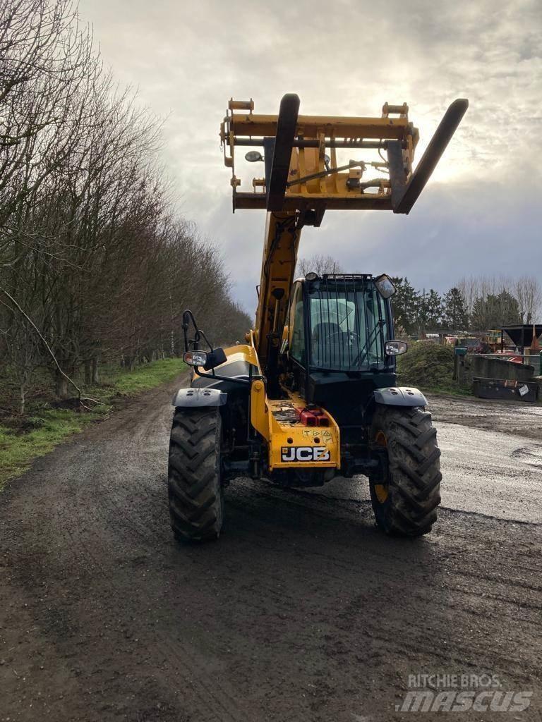 JCB 535-95 Teleskopické manipulátory