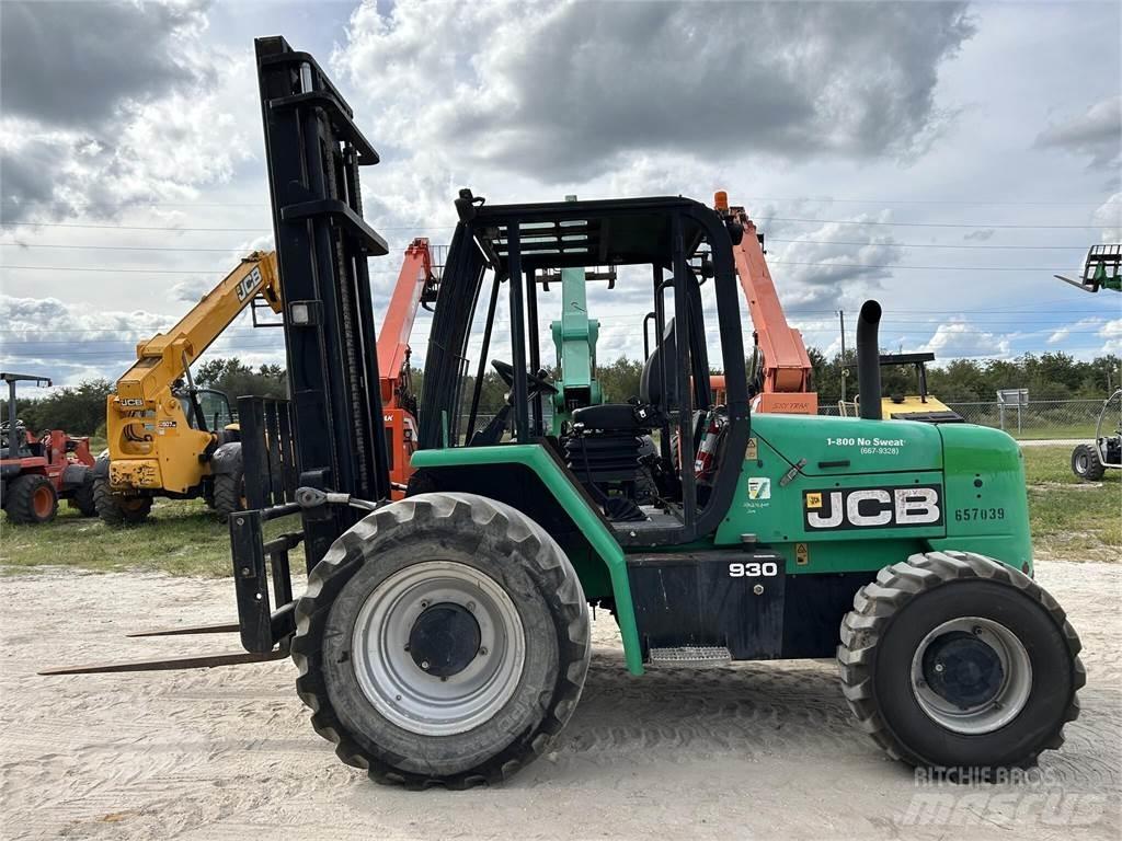 JCB 930 Terénne vysokozdvižné vozíky