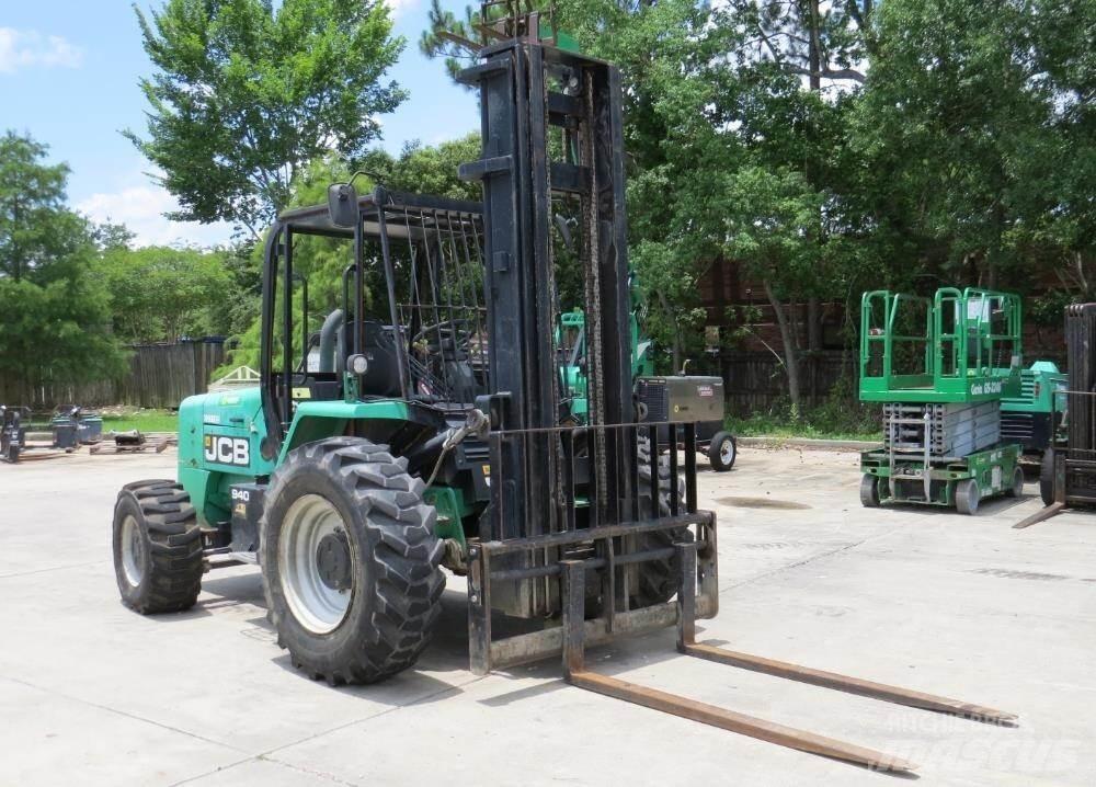 JCB 940 Terénne vysokozdvižné vozíky