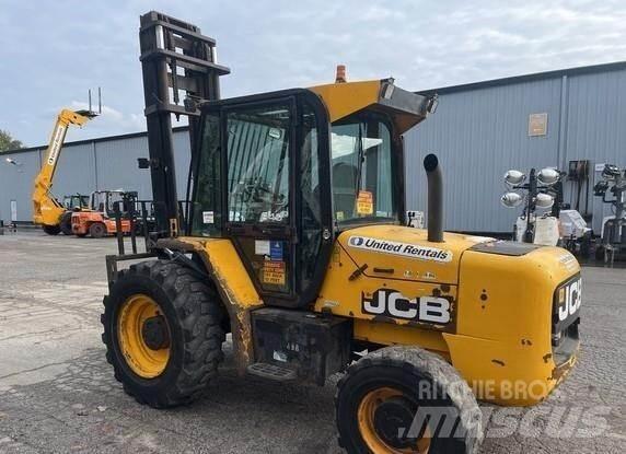 JCB 940 Terénne vysokozdvižné vozíky
