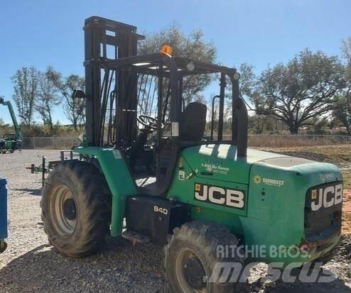 JCB 940 Terénne vysokozdvižné vozíky