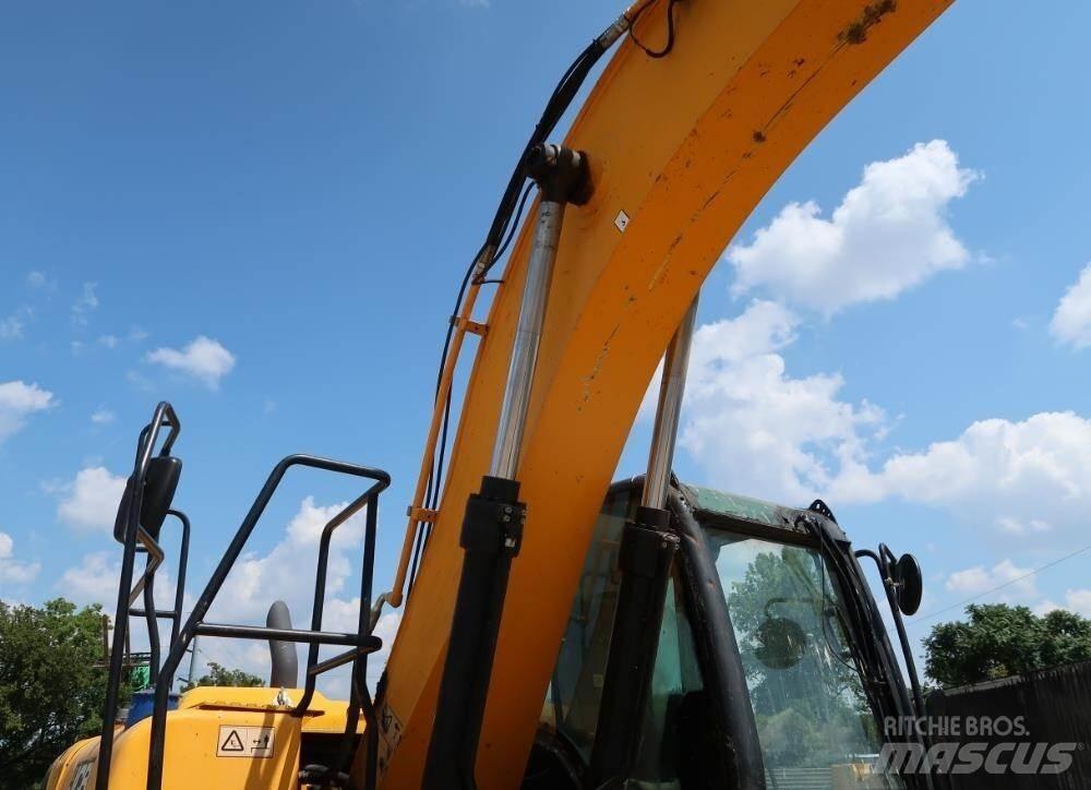 JCB JS160 Pásové rýpadlá
