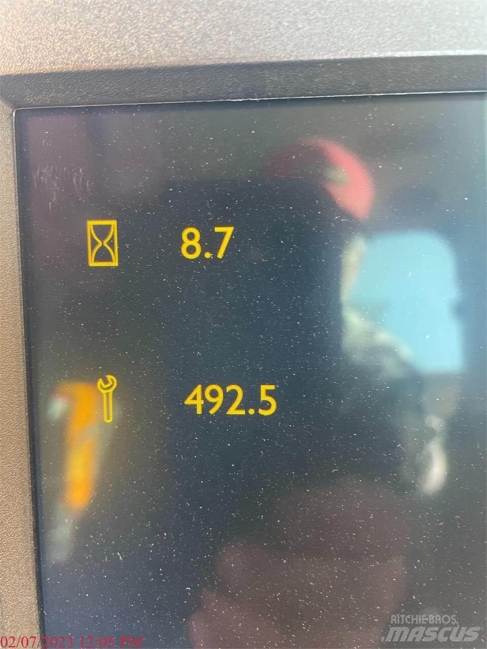 JCB JZ141 LC Pásové rýpadlá