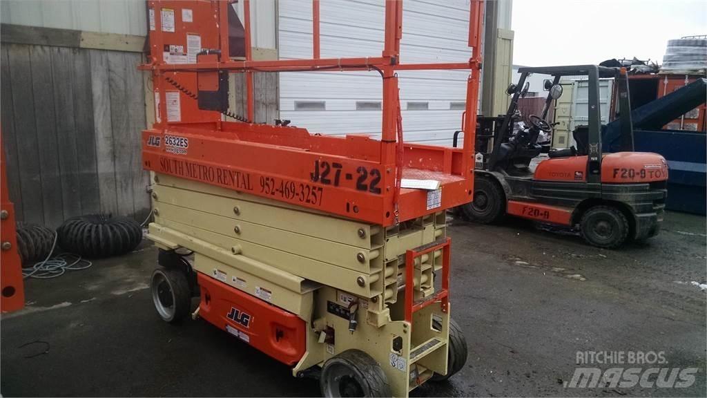 JLG 2632ES Nožnicové zdvíhacie plošiny