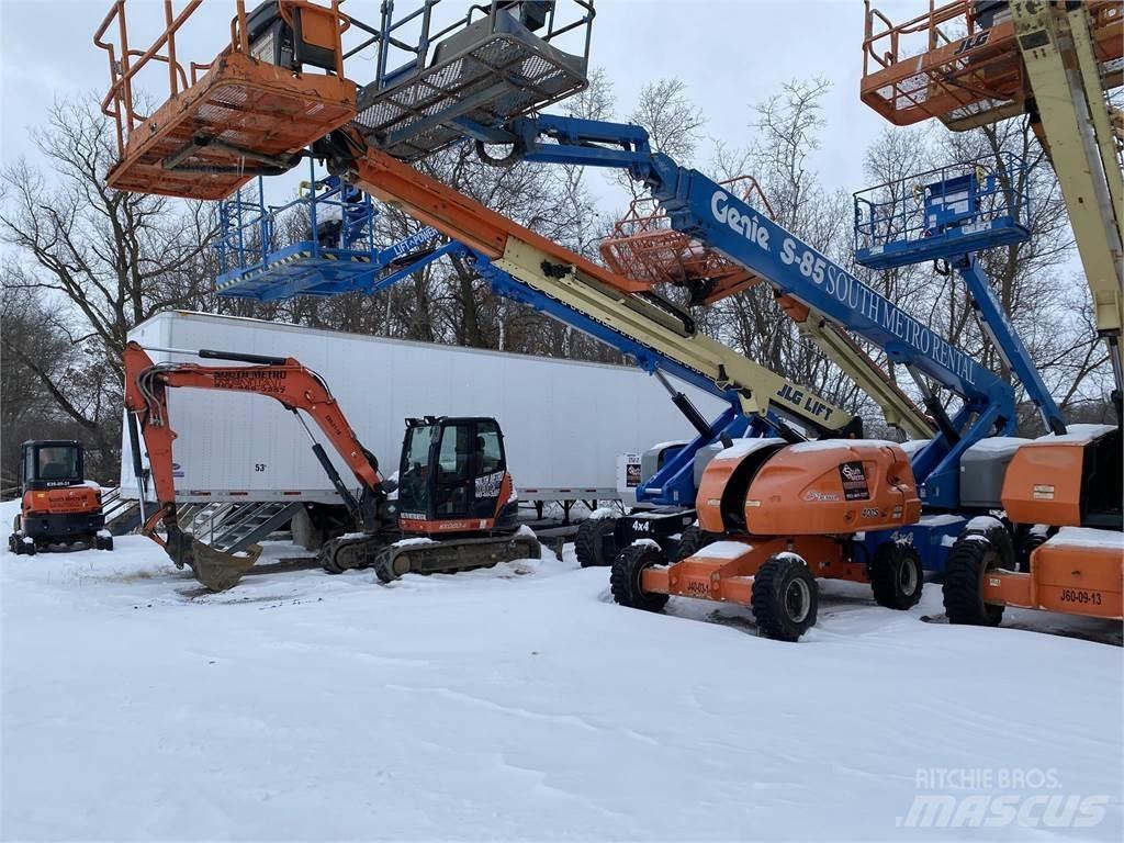 JLG 400S Teleskopické plošiny