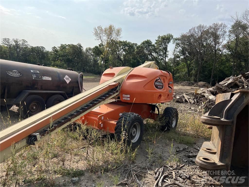 JLG 400S Teleskopické plošiny