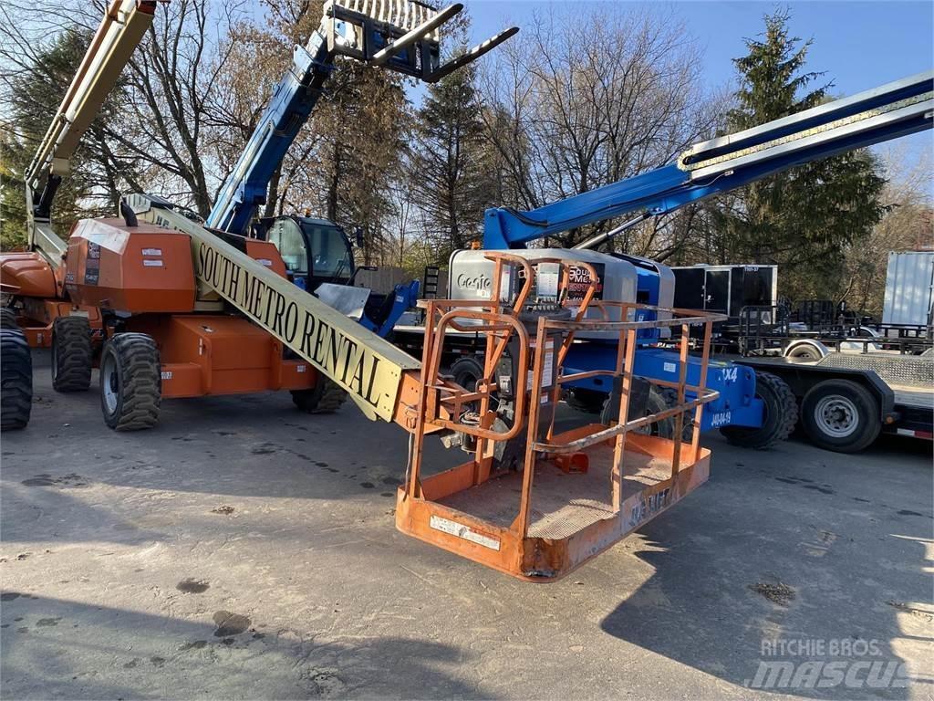 JLG 600S Teleskopické plošiny