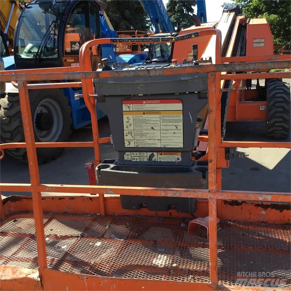 JLG 600S Teleskopické plošiny