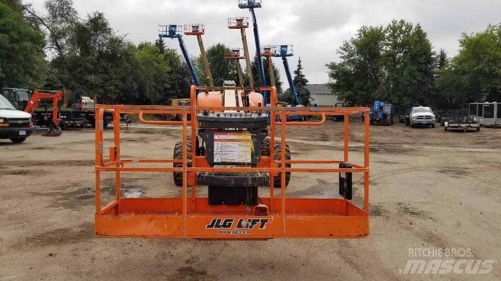 JLG 600S Teleskopické plošiny
