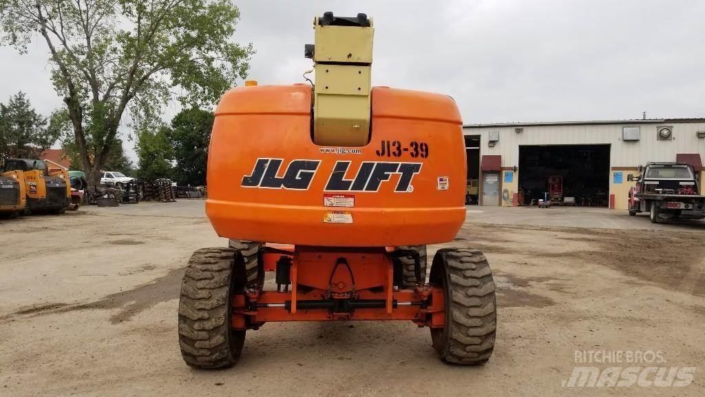 JLG 600S Teleskopické plošiny