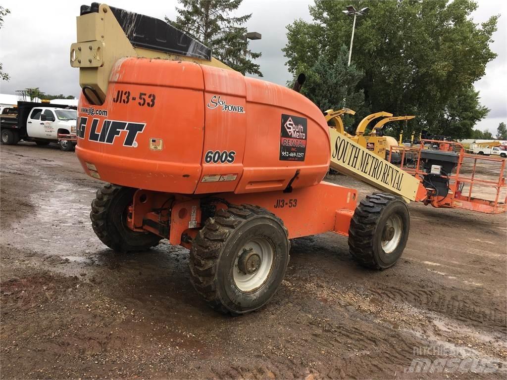 JLG 600S Teleskopické plošiny
