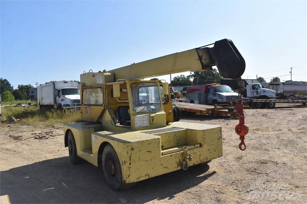 JLG 886D Žeriavy pre ťažký terén