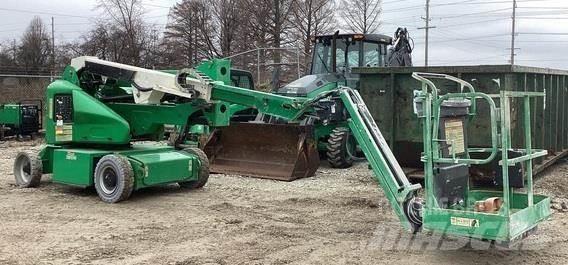 JLG E400AJPN Kĺbové plošiny
