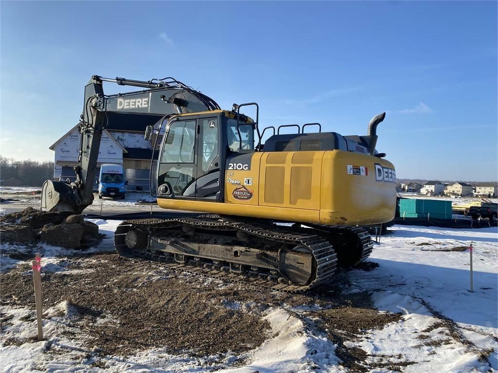 John Deere 210G LC Pásové rýpadlá