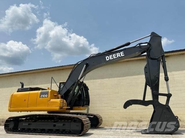 John Deere 210G LC Pásové rýpadlá