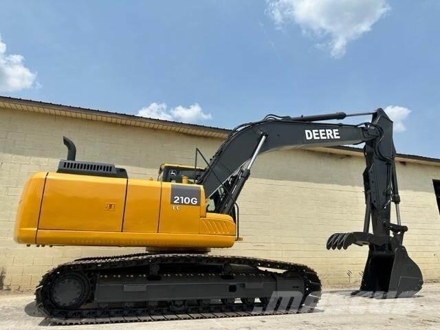 John Deere 210G LC Pásové rýpadlá