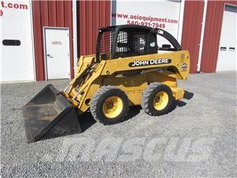 John Deere 260 II Šmykom riadené nakladače