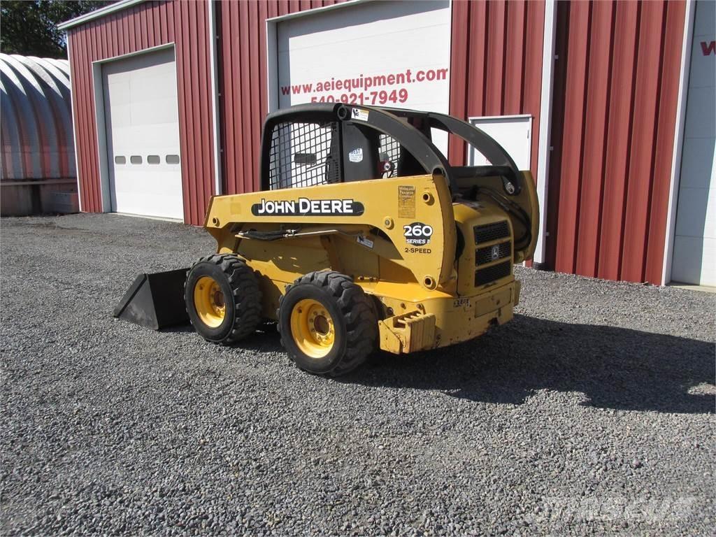 John Deere 260 II Šmykom riadené nakladače