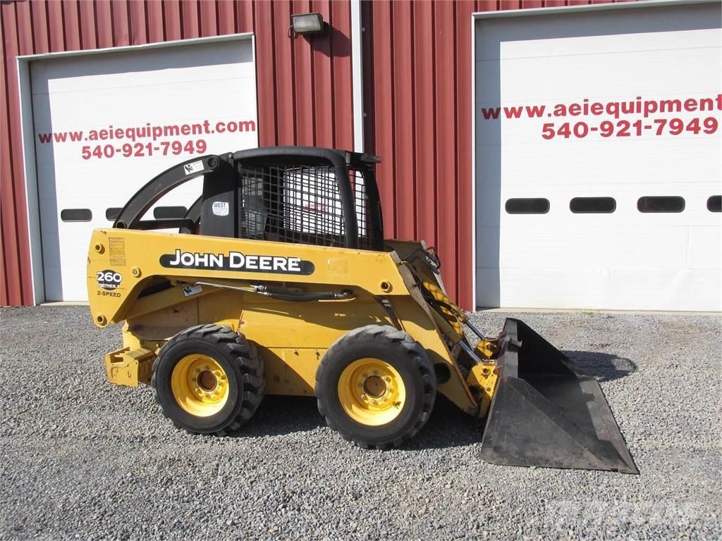 John Deere 260 II Šmykom riadené nakladače