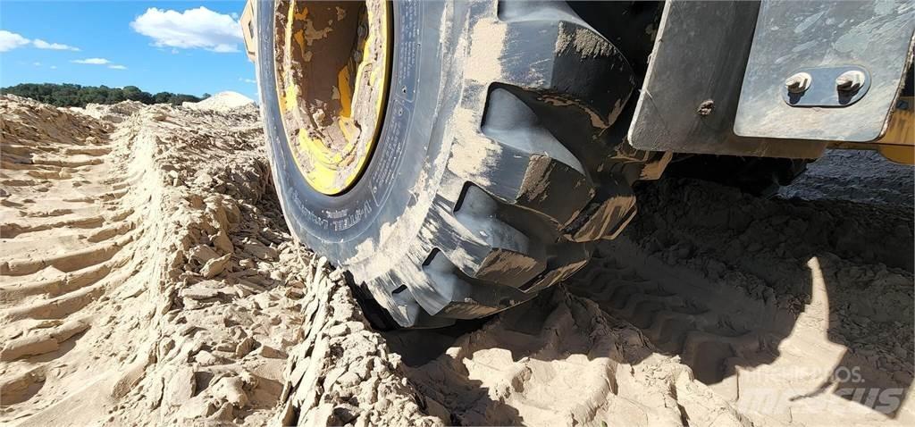 John Deere 310E Kĺbové nákladné autá