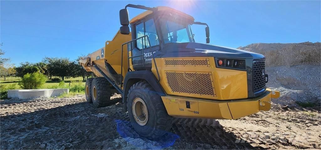 John Deere 310E Kĺbové nákladné autá