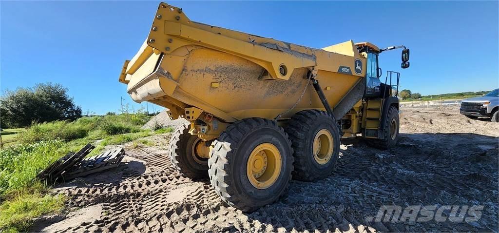 John Deere 310E Kĺbové nákladné autá