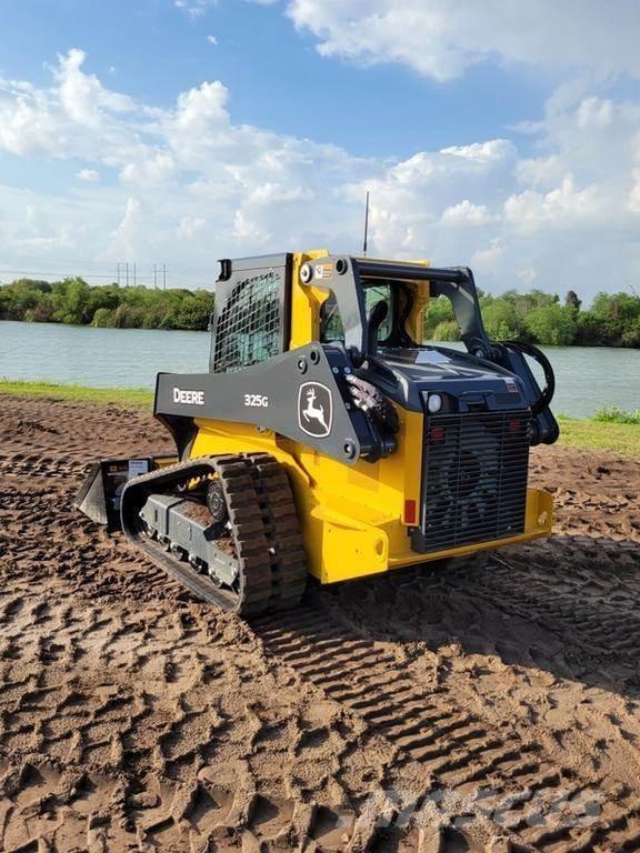 John Deere 325G Šmykom riadené nakladače